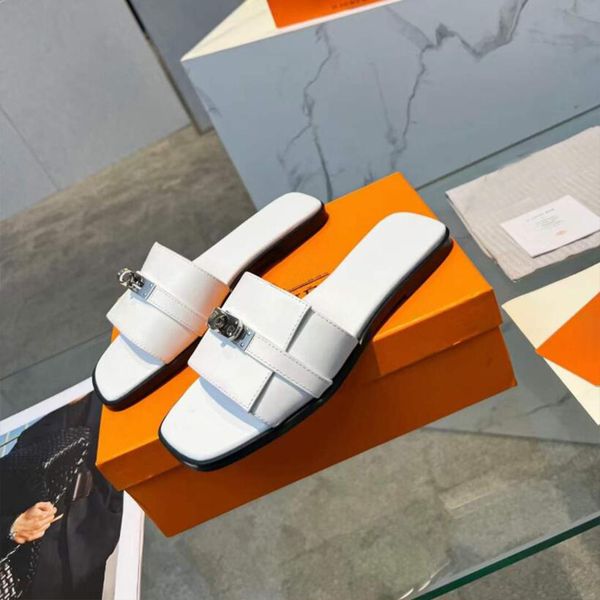 fashion women summer giulia slippers sandals kelly metal button flats sliders italy popular brown black white calfskin slides designer famil
fashion women summer giulia slippers sandals kelly metal button flats sliders italy popular brown black white calfskin slides designer famil