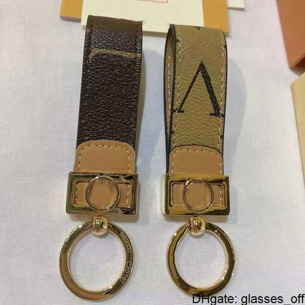 classic designer leather keychains stainless steel ring car key chain fashion bag pendant buckle lover keychain rfhw, Silver
classic designer leather keychains stainless steel ring car key chain fashion bag pendant buckle lover keychain rfhw, Silver