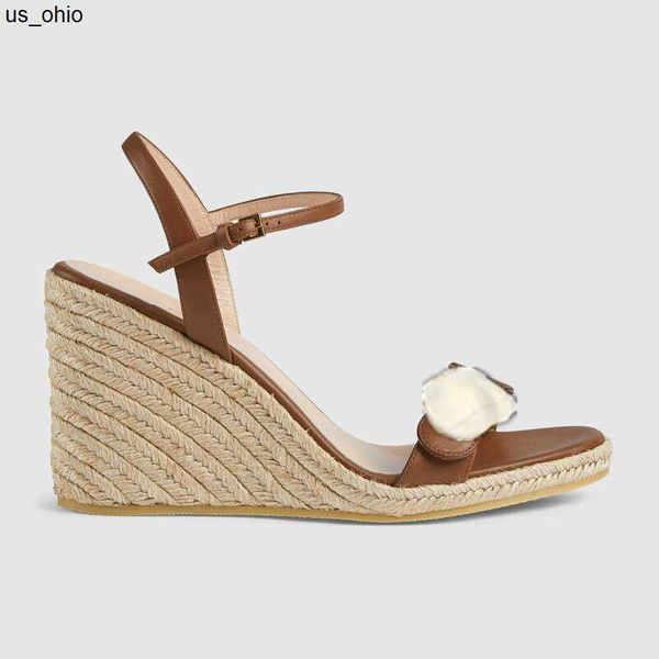 sandals 2021 spring new fashion design women's straw large slope heel sandals open toe gold slope heel shoes double button sandals j230, Black
sandals 2021 spring new fashion design women's straw large slope heel sandals open toe gold slope heel shoes double button sandals j230, Black