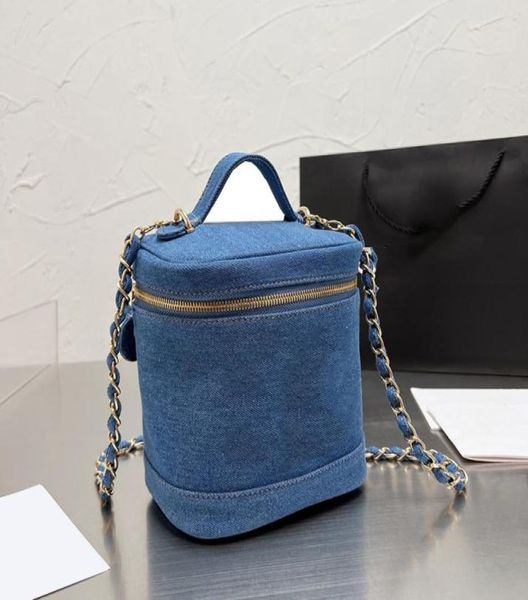 2023 vintage quilted denim trunk box vanity bags gold meatlasse chain crossbody shoulder handbag handle totes large capacity9087110
2023 vintage quilted denim trunk box vanity bags gold meatlasse chain crossbody shoulder handbag handle totes large capacity9087110