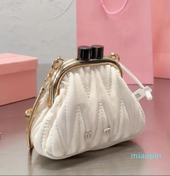2023 new fashion designer-mini shell bag women shoulder bags chain crossbody purse designer purse genuine leather letter hardware plain plea
2023 new fashion designer-mini shell bag women shoulder bags chain crossbody purse designer purse genuine leather letter hardware plain plea
