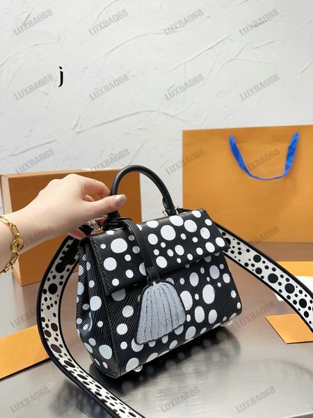 yk cluny mini epi leather women dots handbags m21722 white/red black yayoi kusama collection tote bag with pumpkin-shaped charm compact clut
yk cluny mini epi leather women dots handbags m21722 white/red black yayoi kusama collection tote bag with pumpkin-shaped charm compact clut