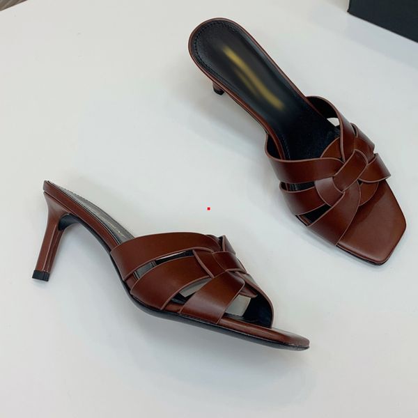 2023 fashion women sandals genuine leather slippers summer flat stylist slides ladies beach sandal party wedding slipper with box -k0006, Black
2023 fashion women sandals genuine leather slippers summer flat stylist slides ladies beach sandal party wedding slipper with box -k0006, Black