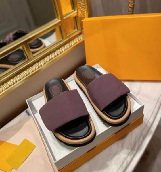 slippers famous designer shoes sandal slipper slides high-quality summer comfort soft men's and women's flat bottomed slippers wom, Black
slippers famous designer shoes sandal slipper slides high-quality summer comfort soft men's and women's flat bottomed slippers wom, Black