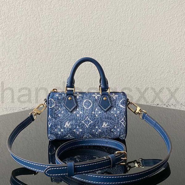 7a leather totes bage shoulder bag designer handbag travel crossbody blue denim print flower purses womens messenger blue wallet clutch pock
7a leather totes bage shoulder bag designer handbag travel crossbody blue denim print flower purses womens messenger blue wallet clutch pock