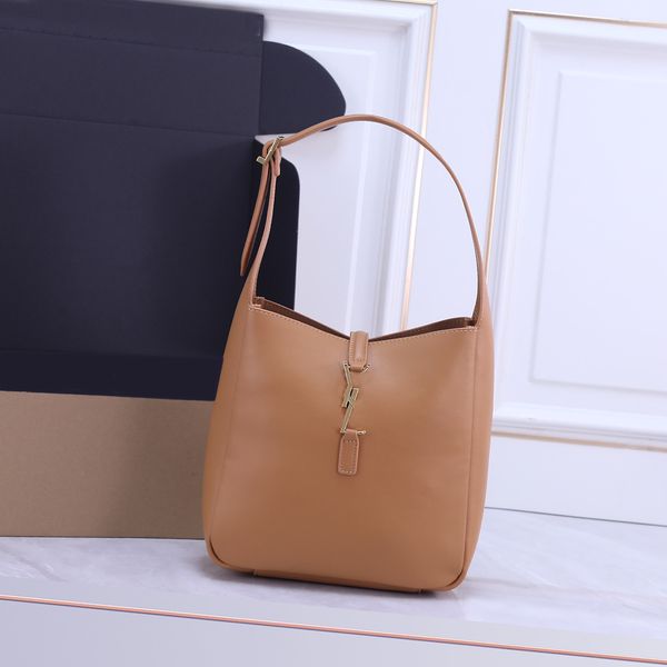 luxury fashion bag 2023 new le middle ancient underarm leather women's advanced shoulder bag middle ages square handbag
luxury fashion bag 2023 new le middle ancient underarm leather women's advanced shoulder bag middle ages square handbag