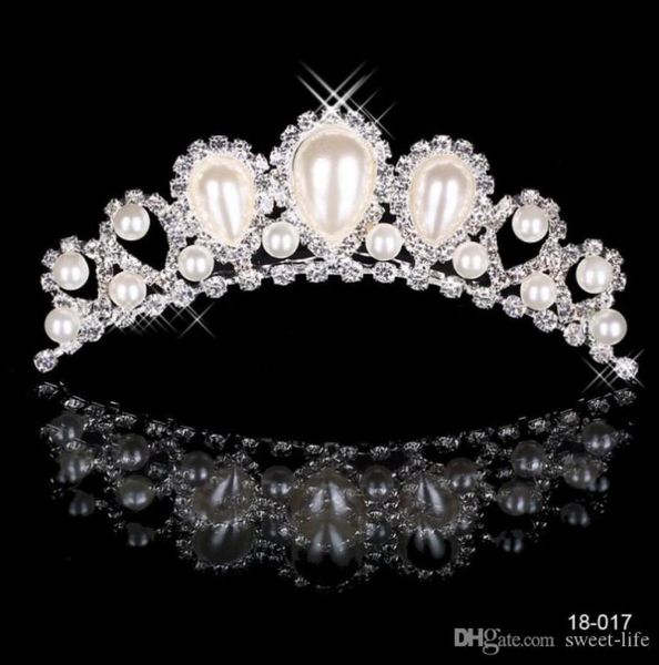 18017 beautiful elegant mitation pearl rhinestone inlay crown tiara wedding bride hair comb crowns for prom party evening5287447, Silver
18017 beautiful elegant mitation pearl rhinestone inlay crown tiara wedding bride hair comb crowns for prom party evening5287447, Silver
