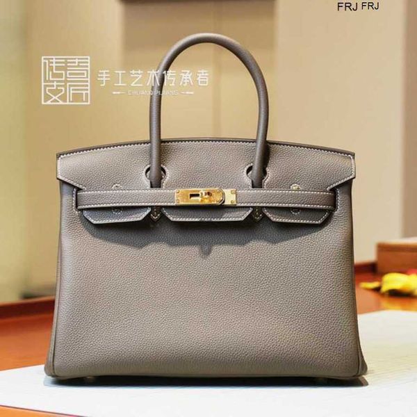 designer bags birkin handbags tote women 30cm gold buckle togo calf leather etoupe elephant grey litchi pattern have logo have logo frj
designer bags birkin handbags tote women 30cm gold buckle togo calf leather etoupe elephant grey litchi pattern have logo have logo frj