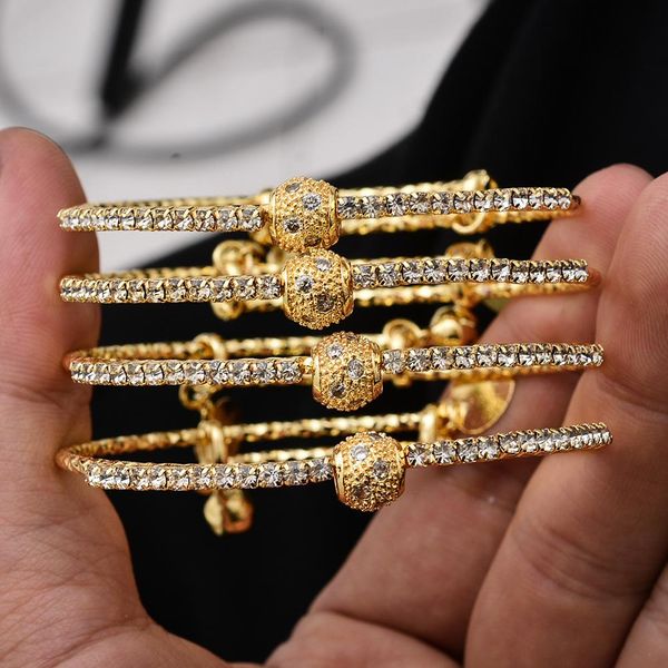 bangle 4pcs/set 24k gold color dubai wedding bangles for women micro inlay jewelry nigeria wedding bracelets jewelry party gifts, Black
bangle 4pcs/set 24k gold color dubai wedding bangles for women micro inlay jewelry nigeria wedding bracelets jewelry party gifts, Black