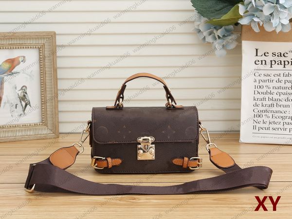 women luxurys designers bags handbag women handbags lady messenger fashion shoulder bag luxury crossbody tote wallet
women luxurys designers bags handbag women handbags lady messenger fashion shoulder bag luxury crossbody tote wallet