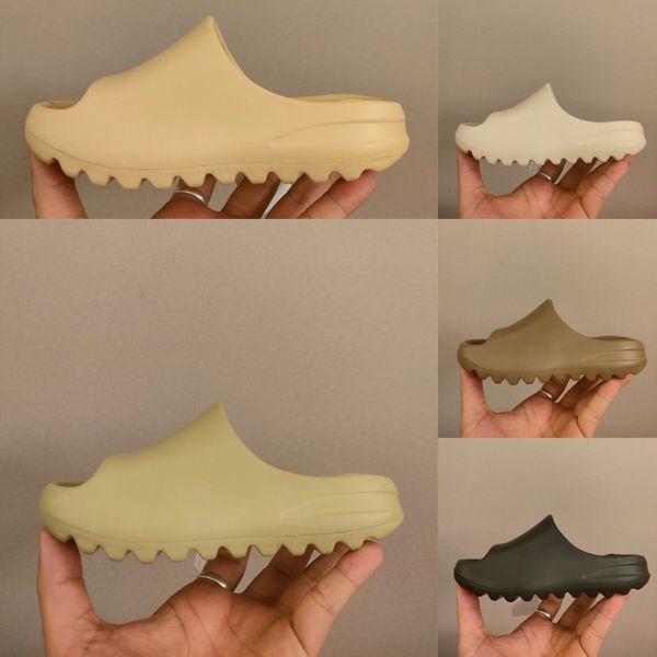 2023 designer summer beach kids sandal bone desert sand slide onyx ochre runner sport trainer children boy girl kids slipper size 26-35, Black;red
2023 designer summer beach kids sandal bone desert sand slide onyx ochre runner sport trainer children boy girl kids slipper size 26-35, Black;red