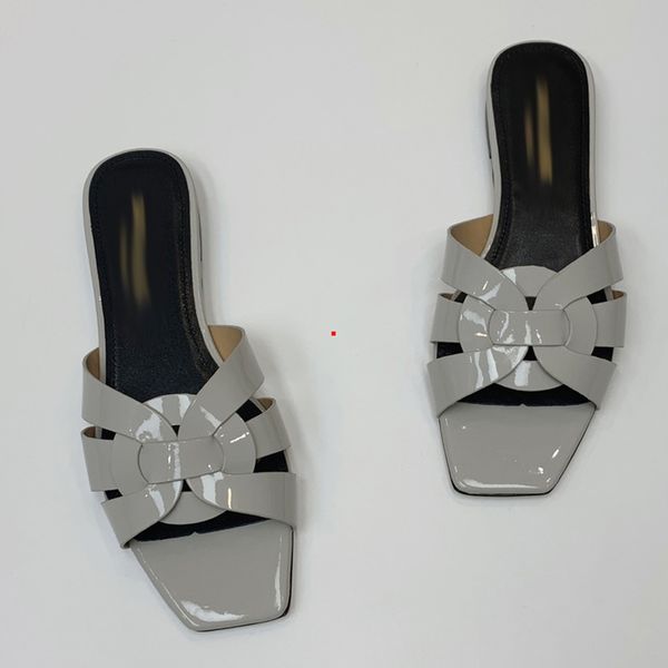 2023 designer women slides sandal flat mule slipper womens beach slides rubber soles summer flip flops with box -m0050, Black
2023 designer women slides sandal flat mule slipper womens beach slides rubber soles summer flip flops with box -m0050, Black