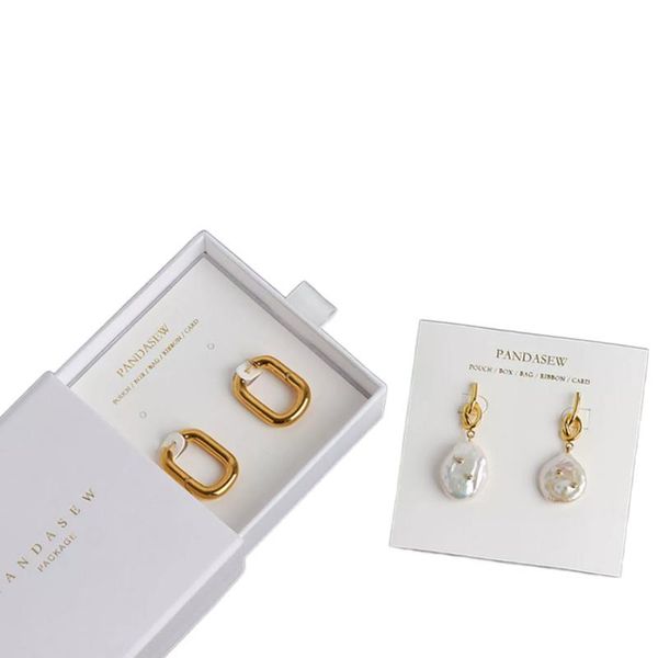 boxes custom earring cards 6x6cm 8x8cm pack of 100 fashion 400gsm paper necklace stud jewelry display holder, Black;white
boxes custom earring cards 6x6cm 8x8cm pack of 100 fashion 400gsm paper necklace stud jewelry display holder, Black;white