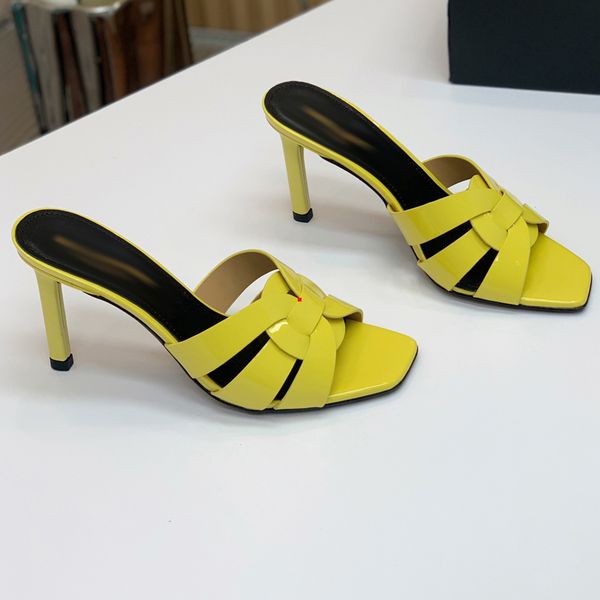 2023 retro slippers letter sandals shoes flops genuine leather casual ladies flat slipper summer outdoor beach loafer party holiday fashion, Black
2023 retro slippers letter sandals shoes flops genuine leather casual ladies flat slipper summer outdoor beach loafer party holiday fashion, Black