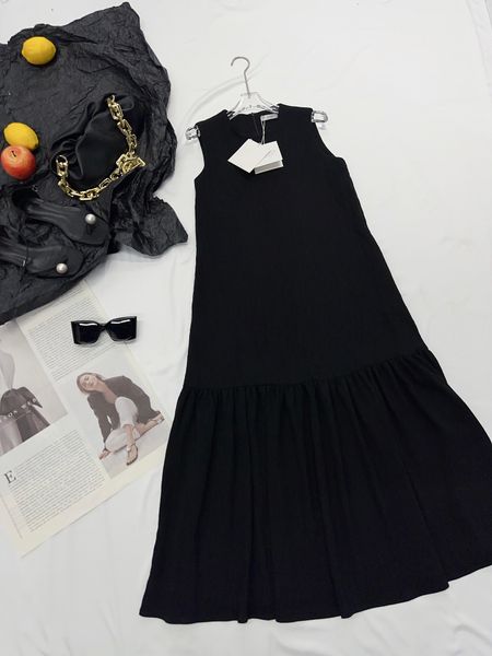2023 designer dress robe sleeveless design feeling reduced age pleated loose fit long dress, Black;gray
2023 designer dress robe sleeveless design feeling reduced age pleated loose fit long dress, Black;gray
