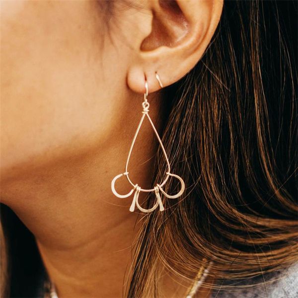 huggie handmade teardrop earrings 14k gold filled hoop earrings gold jewelry minimalism brincos pendientes oorbellen boho earrings, Golden;silver
huggie handmade teardrop earrings 14k gold filled hoop earrings gold jewelry minimalism brincos pendientes oorbellen boho earrings, Golden;silver