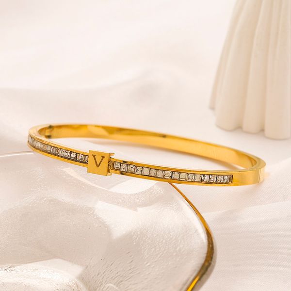 designer bracelet bangle charm luxury bracelets women letter jewelry plated stainless steel 18k gold tassels wristband cuff party accessorie, Black
designer bracelet bangle charm luxury bracelets women letter jewelry plated stainless steel 18k gold tassels wristband cuff party accessorie, Black