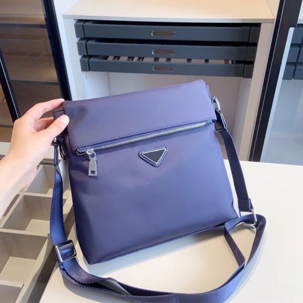 2023 mens briefcases crossbody designer bag nylon shoulder bag men cross body fashion briefcase medium size top
2023 mens briefcases crossbody designer bag nylon shoulder bag men cross body fashion briefcase medium size top