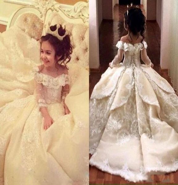 vintage lace appliqued pageant dresses with long sleeves ball gown flower girl dress off shoulder sweep train kid first communion 5342305, White;blue
vintage lace appliqued pageant dresses with long sleeves ball gown flower girl dress off shoulder sweep train kid first communion 5342305, White;blue