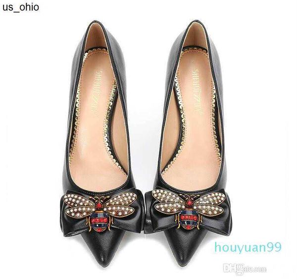 sandals luxury designer trendy women pumps ribbon bowtie big bees highheeled shoes bride pointed wedding shoes 2021 j230522, Black
sandals luxury designer trendy women pumps ribbon bowtie big bees highheeled shoes bride pointed wedding shoes 2021 j230522, Black