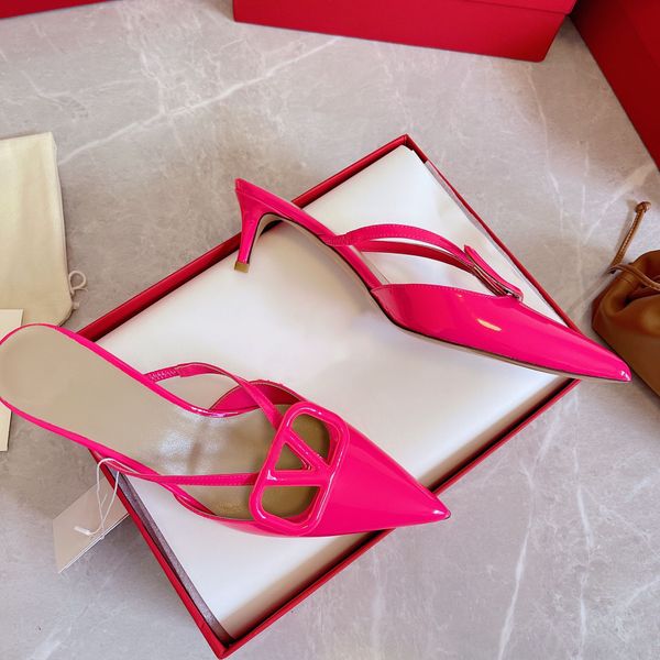 new fashion logo hollowed out design slippers elegant temperament classic style multi-color sandals platform designer factory shoebox, Black
new fashion logo hollowed out design slippers elegant temperament classic style multi-color sandals platform designer factory shoebox, Black