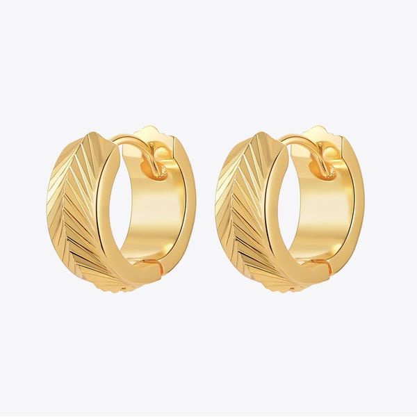 huggie enfashion small feather hoop earrings for women pendientes mujer piercing earings 2022 gold color fashion jewelry party e221381, Golden;silver
huggie enfashion small feather hoop earrings for women pendientes mujer piercing earings 2022 gold color fashion jewelry party e221381, Golden;silver