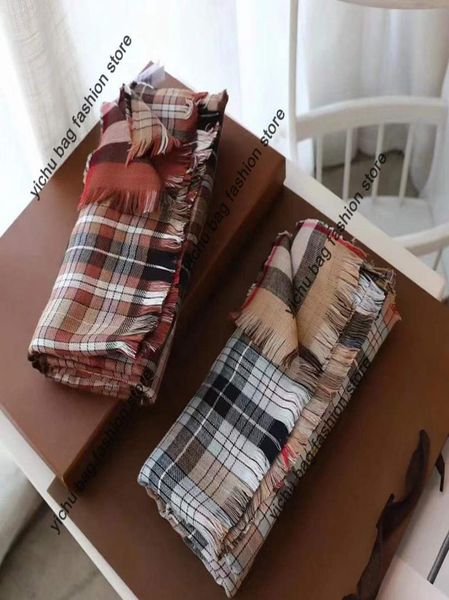 2022 classic bb plaid scarf warm winter shawl men lovely fashion casual scarves for women1093055, Blue;gray
2022 classic bb plaid scarf warm winter shawl men lovely fashion casual scarves for women1093055, Blue;gray