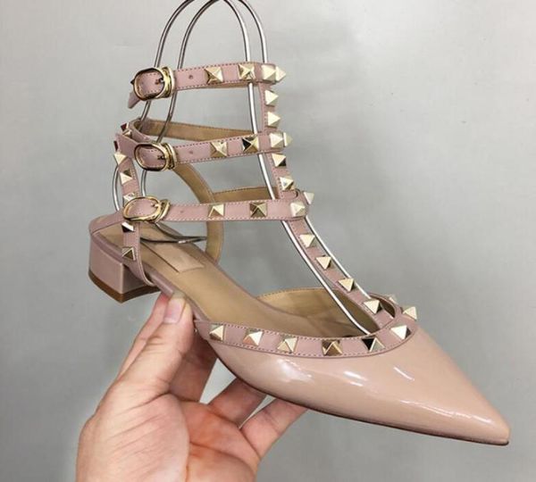 2021 luxury brand plus rivet pointed toe low heel women brand logo color strap chunky heel middle heel sandals 35437443006, Black
2021 luxury brand plus rivet pointed toe low heel women brand logo color strap chunky heel middle heel sandals 35437443006, Black