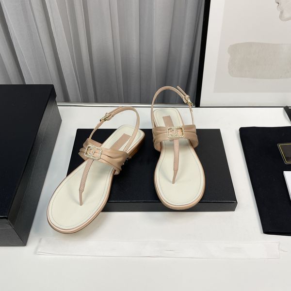 designer cc beach shoes sandals women luxury slides fashion slipper outdoor slippers summer classics sandal vbyh
designer cc beach shoes sandals women luxury slides fashion slipper outdoor slippers summer classics sandal vbyh
