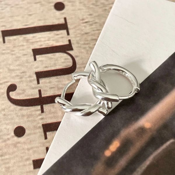 knots shape hoop huggie earrings round 925 sterling silver earring hand-made designer vintage luxury jewelry accessories gift for women, Golden
knots shape hoop huggie earrings round 925 sterling silver earring hand-made designer vintage luxury jewelry accessories gift for women, Golden