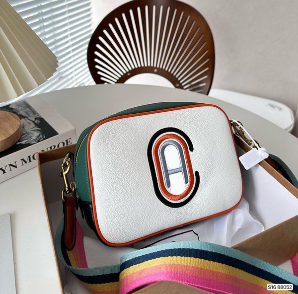 new fashion camera shoulder bags contrasting colors letter design cross body women bag
new fashion camera shoulder bags contrasting colors letter design cross body women bag