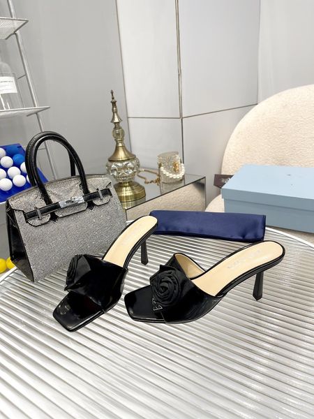 s/s23 summer brushed leather sandals shoes women rose flower varnished heel metal lettering logo slip on slide lady slippers excellent walki, Black
s/s23 summer brushed leather sandals shoes women rose flower varnished heel metal lettering logo slip on slide lady slippers excellent walki, Black
