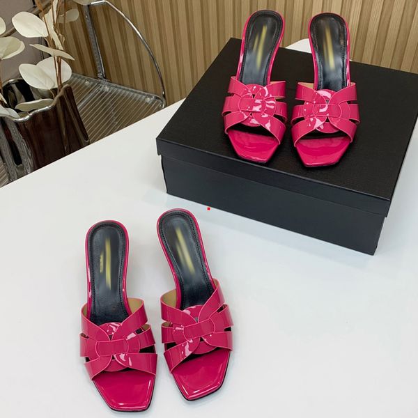 2023 retro slippers letter sandals shoes flops genuine leather casual ladies flat slipper summer outdoor beach loafer party holiday fashion, Black
2023 retro slippers letter sandals shoes flops genuine leather casual ladies flat slipper summer outdoor beach loafer party holiday fashion, Black