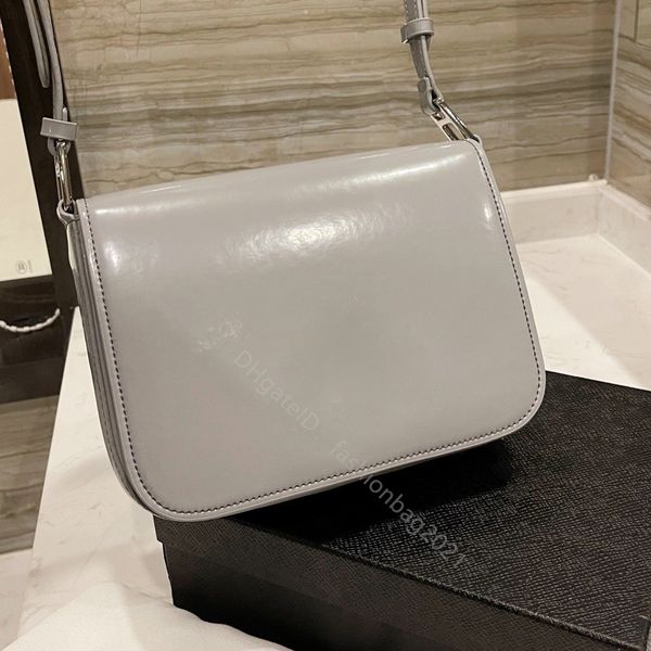 plain patent leather bags lady shoulder square cover simple style smooth practical underarm purse totes fashion new wallets
plain patent leather bags lady shoulder square cover simple style smooth practical underarm purse totes fashion new wallets