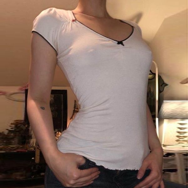 women's tshirt 90s cute bow v neck tshirt chic women fairycore y2k vintage grunge crop retro aesthetic slim fit milkmaid tees clothes, White
women's tshirt 90s cute bow v neck tshirt chic women fairycore y2k vintage grunge crop retro aesthetic slim fit milkmaid tees clothes, White