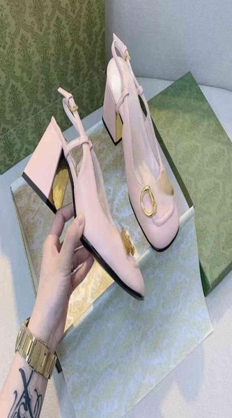 2022 new single shoes with horse rank thick heel square head mary jane oneway belt buckle sandals3067158, Black
2022 new single shoes with horse rank thick heel square head mary jane oneway belt buckle sandals3067158, Black