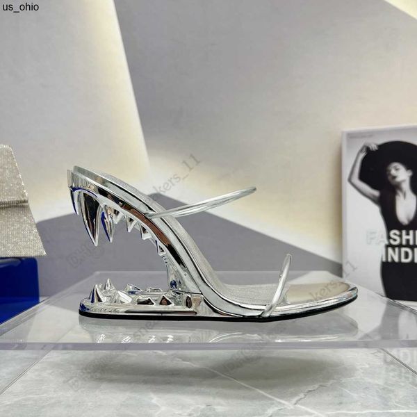 sandals gcds flip flops womens wedge sandals with jaw shape beast teeth design shaped heel high heel sandals gold metal heels fashion luxury, Black
sandals gcds flip flops womens wedge sandals with jaw shape beast teeth design shaped heel high heel sandals gold metal heels fashion luxury, Black