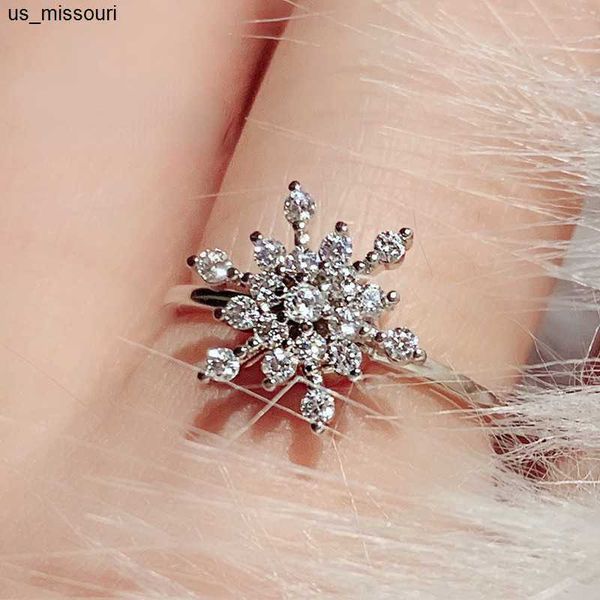 band rings fashion snowflake bling zircon ring for women christmas present personal opening 925 silver rotating ring decompression rings j23
band rings fashion snowflake bling zircon ring for women christmas present personal opening 925 silver rotating ring decompression rings j23