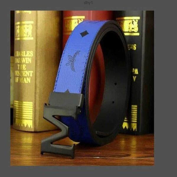 2022 m luxury designer belt g buckle fashion genuine leather women belts for men letter double big gold classical 109i06, Black;brown
2022 m luxury designer belt g buckle fashion genuine leather women belts for men letter double big gold classical 109i06, Black;brown