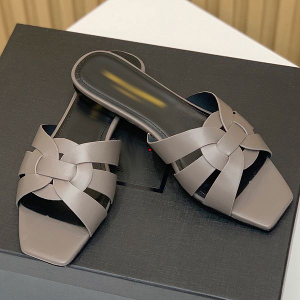 2023 retro slippers letter sandals shoes flops genuine leather casual ladies flat slipper summer outdoor beach loafer party holiday fashion, Black
2023 retro slippers letter sandals shoes flops genuine leather casual ladies flat slipper summer outdoor beach loafer party holiday fashion, Black