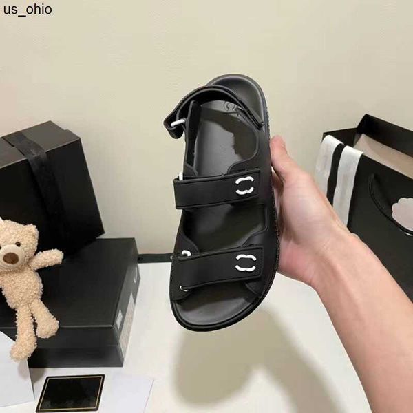 sandals 2023 summer luxury designer womens shoes classic fashion flat sandals channel thick sole casual open toe fashion womens shoes french, Black
sandals 2023 summer luxury designer womens shoes classic fashion flat sandals channel thick sole casual open toe fashion womens shoes french, Black