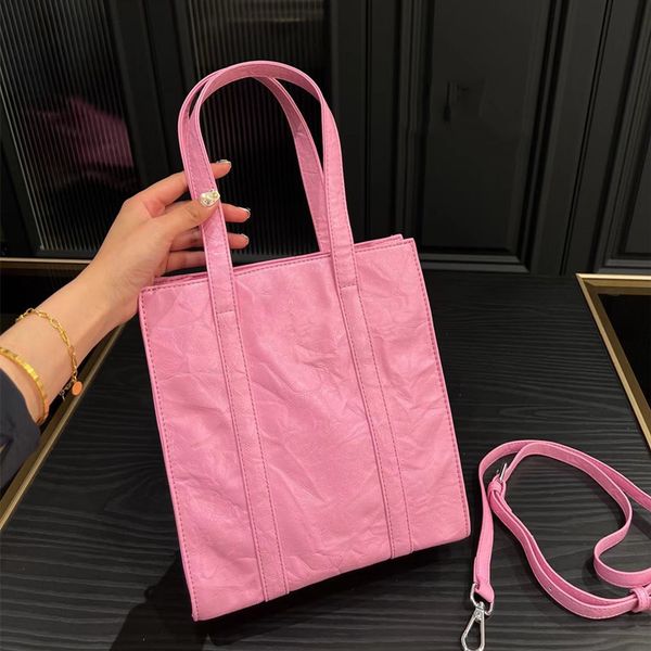 designer p bag antique nappa leather tote bag pleated waterproof bag casual fashion metal triangle large capacity luxury handbags
designer p bag antique nappa leather tote bag pleated waterproof bag casual fashion metal triangle large capacity luxury handbags