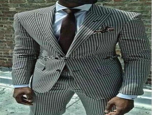 new fantastic style two buttons plaid wedding groom tuxedos peak lapel groomsmen mens dinner blazer suits jacketpantstie 3049182999, Black;gray
new fantastic style two buttons plaid wedding groom tuxedos peak lapel groomsmen mens dinner blazer suits jacketpantstie 3049182999, Black;gray