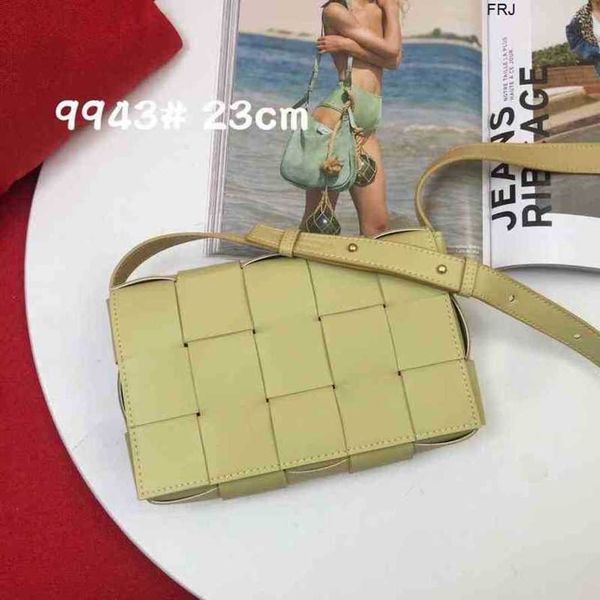designer bottegas bags venetas cassettes 2023 new versatile square woven womens bag ins cowhide messenger magic cube single shoulder splici
designer bottegas bags venetas cassettes 2023 new versatile square woven womens bag ins cowhide messenger magic cube single shoulder splici