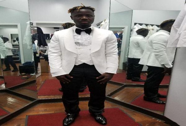 one button white groom tuxedos shawl lapel groomsmen man suits mens wedding suits jacketpantsvesttie 4226928024, Black;gray
one button white groom tuxedos shawl lapel groomsmen man suits mens wedding suits jacketpantsvesttie 4226928024, Black;gray