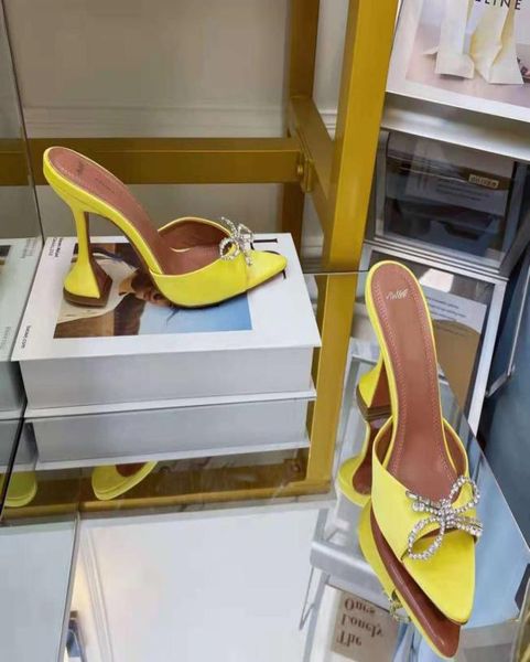 yellow satin amina italy muaddi mules slippers 95mm crystalembellished pyramid heel shoes6289787, Black
yellow satin amina italy muaddi mules slippers 95mm crystalembellished pyramid heel shoes6289787, Black