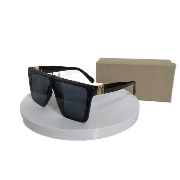woman square sunglasses uv protection fashion vintage siamese designer sun glasses for men classic eyeglasses, White;black
woman square sunglasses uv protection fashion vintage siamese designer sun glasses for men classic eyeglasses, White;black