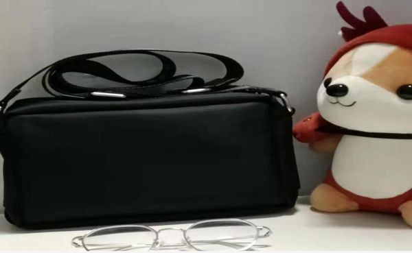 2021 fashion waist bag winter design chest men039s and women039s handbag purse full color cute messenger bag shoulder7512287
2021 fashion waist bag winter design chest men039s and women039s handbag purse full color cute messenger bag shoulder7512287