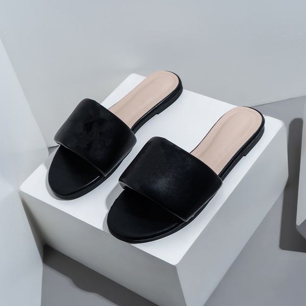 female senior designer luxury slide the seaside beach slippers women wear outside pure color spot wholesale fashion sandals for women's, Black
female senior designer luxury slide the seaside beach slippers women wear outside pure color spot wholesale fashion sandals for women's, Black