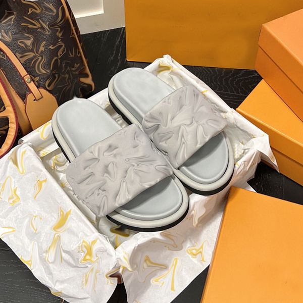 women designer slippers transparent pvc jelly lady letter printed luxury summer sandals comfortable flip flops size 35-42 95bx, Black
women designer slippers transparent pvc jelly lady letter printed luxury summer sandals comfortable flip flops size 35-42 95bx, Black